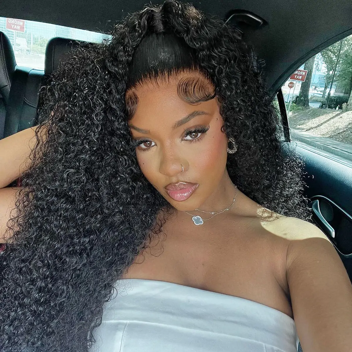 360-curly-wig-2.webp