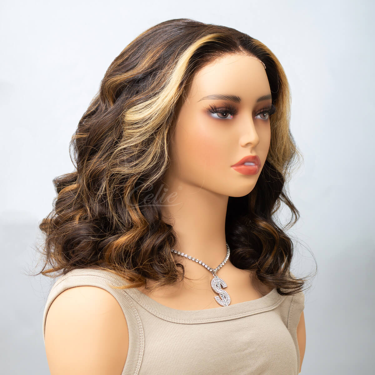 Short-body-Highlight-With-Skunk-Stripe-Wig-5.jpg